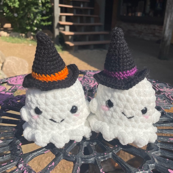 Mini ghost (witch) - Picture 2 of 4